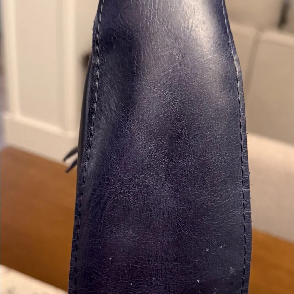 Portland Leather Crescent Hobo Bag in Deep Blue